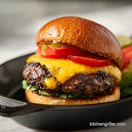 Classic Smash Burger Recipe in a Cast Iron Skillet: 4 Servings