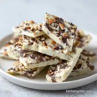 Cottage Cheese Bark for 10 Servings: Creamy Frozen Dessert